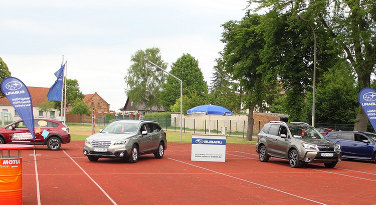 Galeriebild zu Pokalhalbfinale in Neutrebbin, Subaru-Weber mit dabei!-3